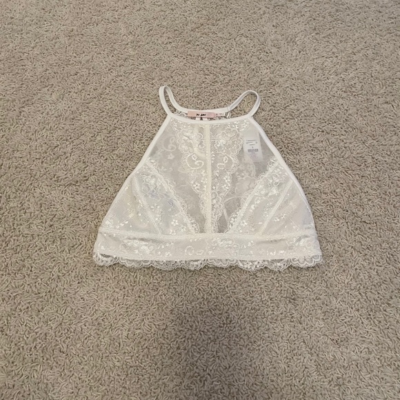 White Bralette - Picture 2 of 4